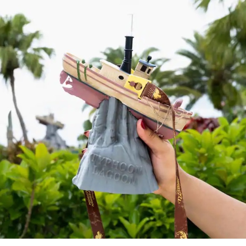 Disney World typhoon lagoon souvenir sipper-rare!